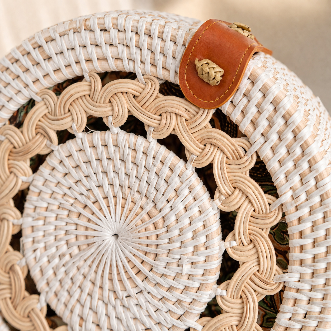 Handgemachte Ata-Gras-Tasche – Bali Boho Runde Umhängetasche für den Sommer